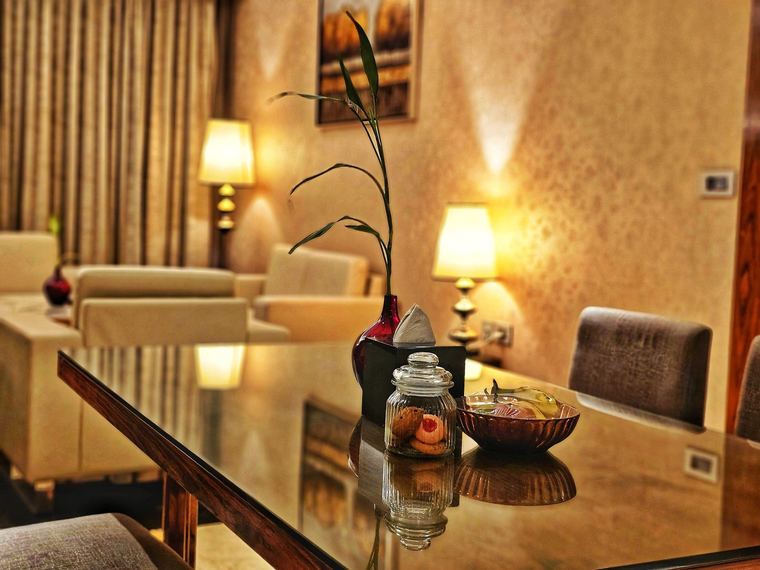 Suite — lounge