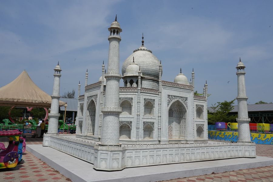 Scale replica of the Taj Mahal inside the amusement park